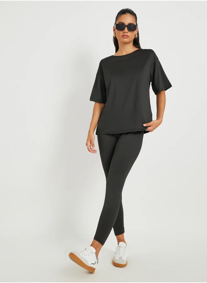 ستايلي Slogan Print Back Oversized T-Shirt and Leggings Co-Ords