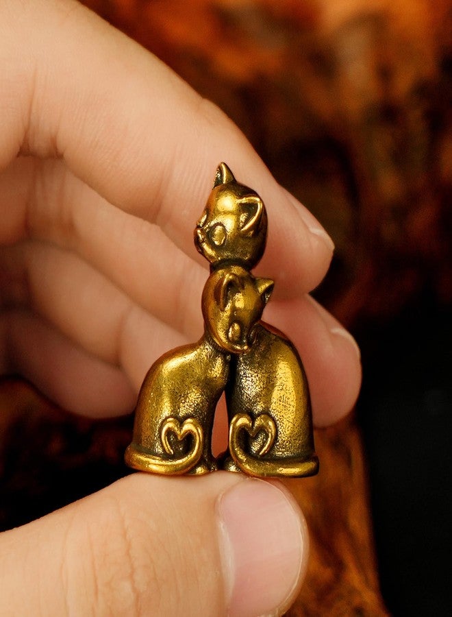 chovy تمثال قطتين مصنوع يدويًا من النحاس الصلب بنسبة 100% - تمثال رومانسي لزوج من القطط، قطعة فنية عتيقة ثقيلة الوزن قابلة للتحصيل، مناسبة لحفلات الزفاف الفاخرة، وديكور فريد للمنزل والمكتب لمحبي الحيوانات. - Image 4