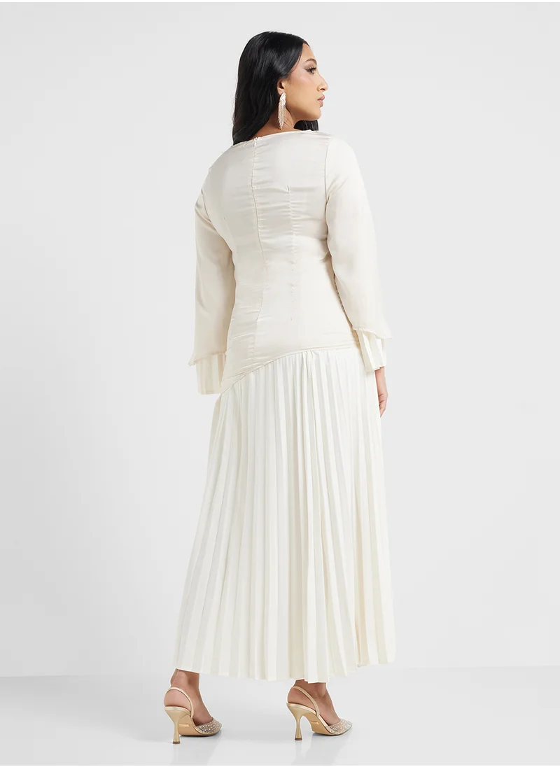 خزانة Tunic Top & Pleated Skirt Set