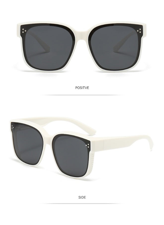 نظارات شمسية مستقطبة وضعت على إطار نظارات قصر النظر - Image 2