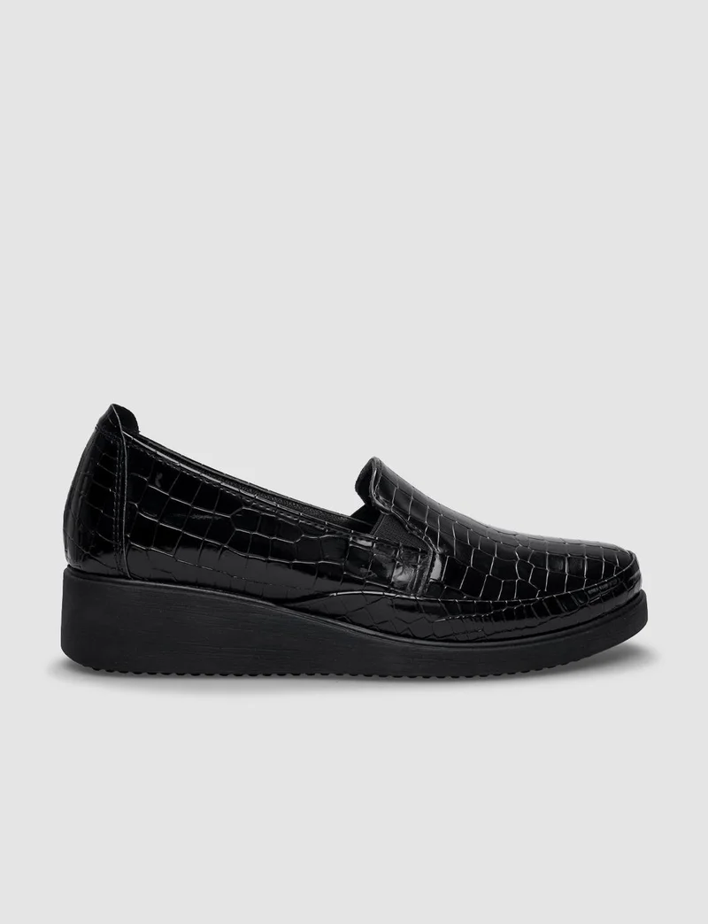 Cabani Black Crocodile Patterned Women's Casual Shoes