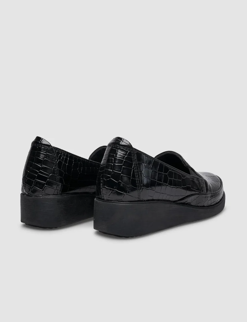 Cabani Black Crocodile Patterned Women's Casual Shoes