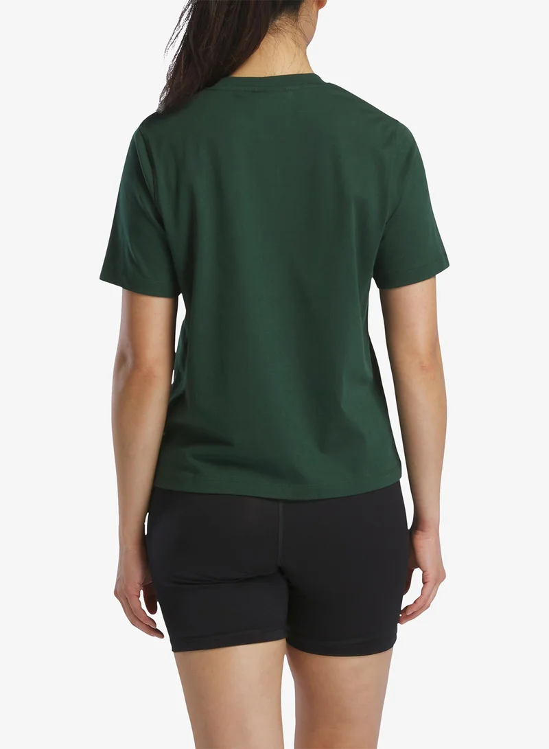 Reebok Nostalgia Fitted Graphic T-Shirt