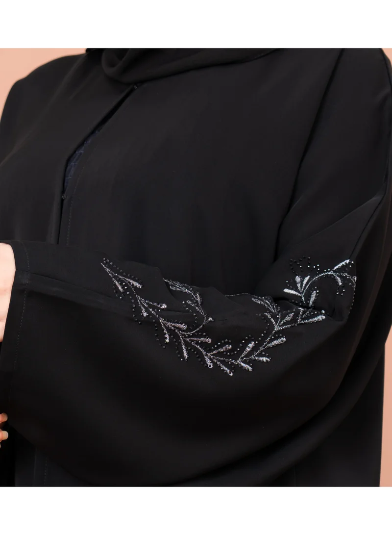 IKKXA Golden Embroidery Abaya
