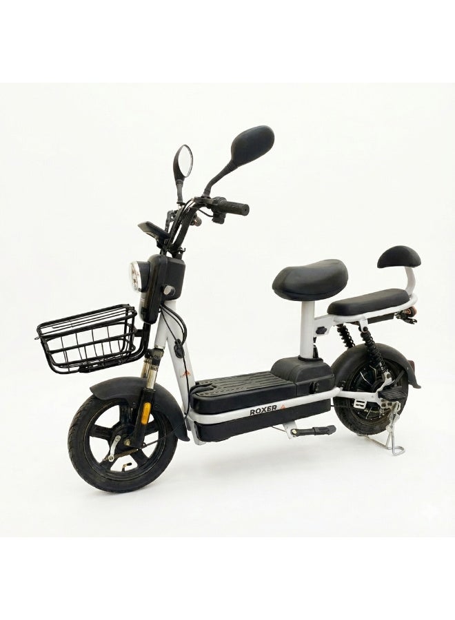 Roxer روكسر سكوتر كهربائي للكبار ابو سله 48 فولت 500 واط سرعة 48 كم/ساعة مع شاشة رقمية ونظام تنبيه وكشافات موديل بمقعدين للبالغين - Image 1