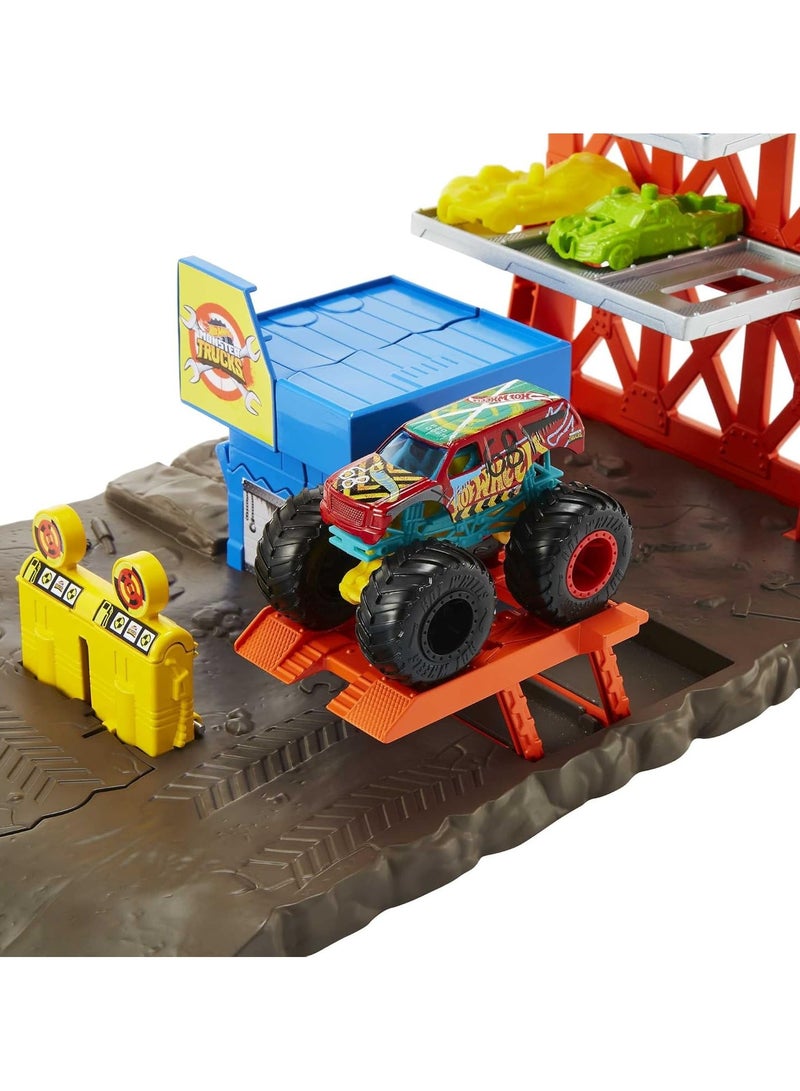 Hot Wheels® Monster Trucks Blast Station Playset – Demo Derby Truck with 3 Crushable Cars -Multicolor - Image 3