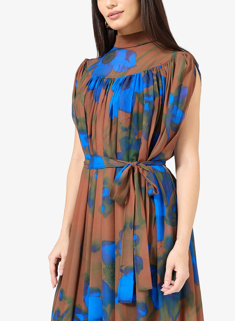 فيرجوس لاونج فستان آيرا بياقة عالية وأكمام كاب - Image 3