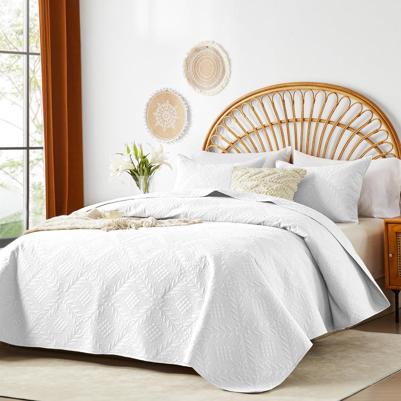 FLYMME Full/Queen Size Quilt Bedding Set White Lightweight Microfiber Soft Bedspread Retro Botanical Floral Leaf & Geometric Grid Pattern Coverlet Set for All Seasons 3-Piece(1 Quilt 2 Pillow Shams) - Image 2