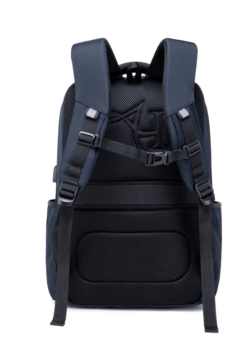 أركتيك هانتر Casual Travel Backpack Water Resistant Unisex School College Bag with Built in USB Port and Laptop Compartment for Men and Women B00120C Blue