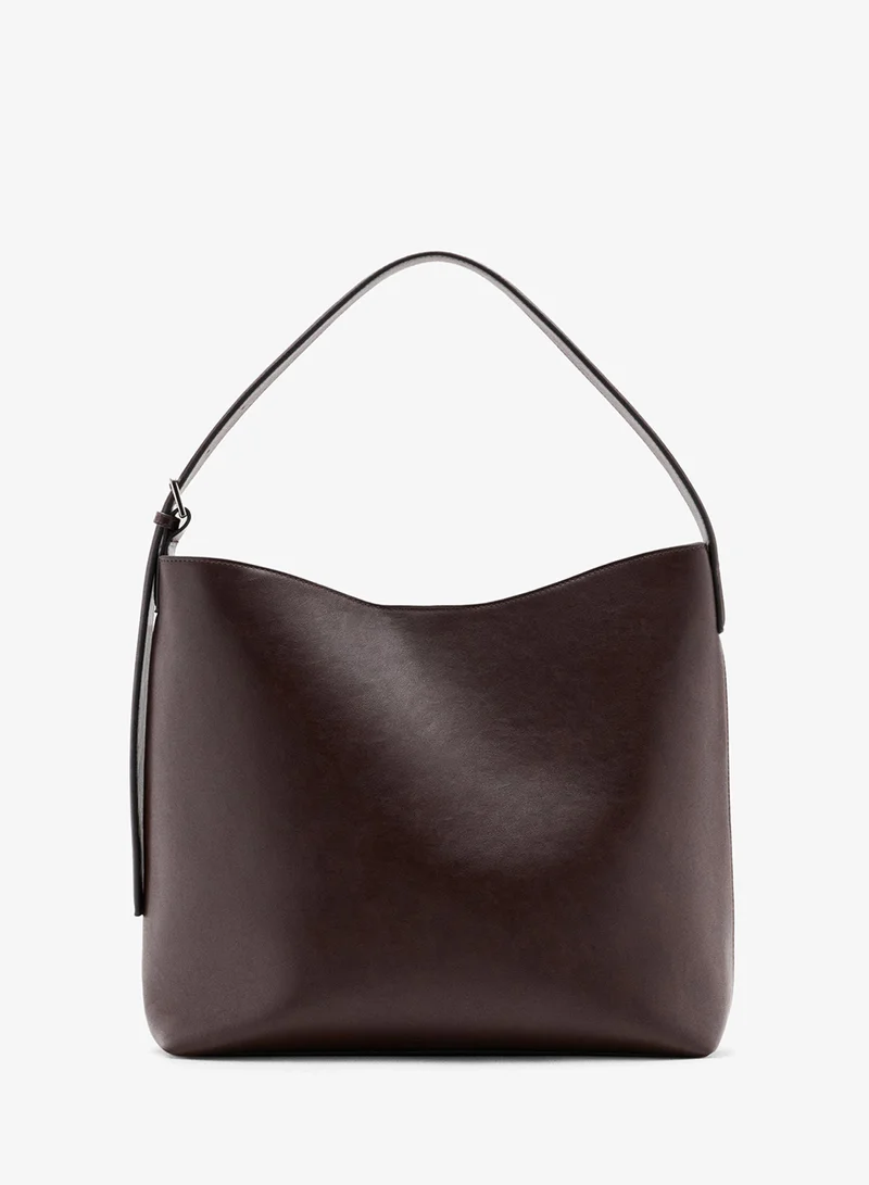 مانجو Bucket Bag With Buckle