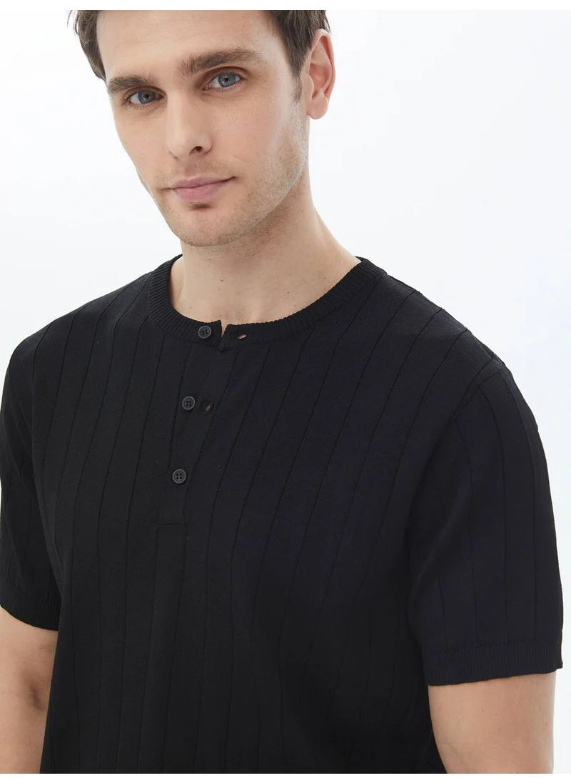 كيب Black Mandarin Collar Jacquard Sweater