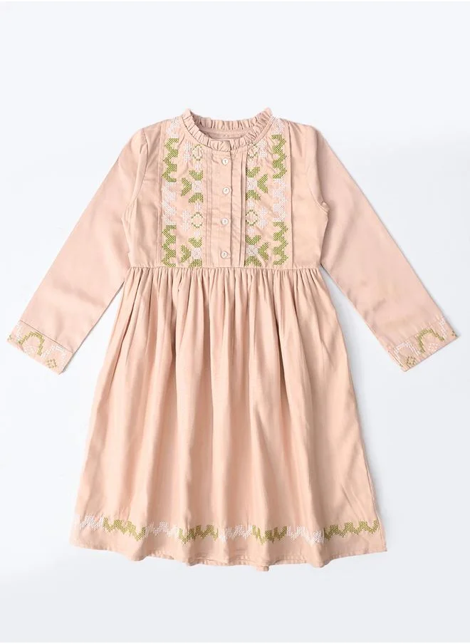 بيلا مودا Bella Moda Embroidered 3/4 Sleeves Cotton Dress with Button Front