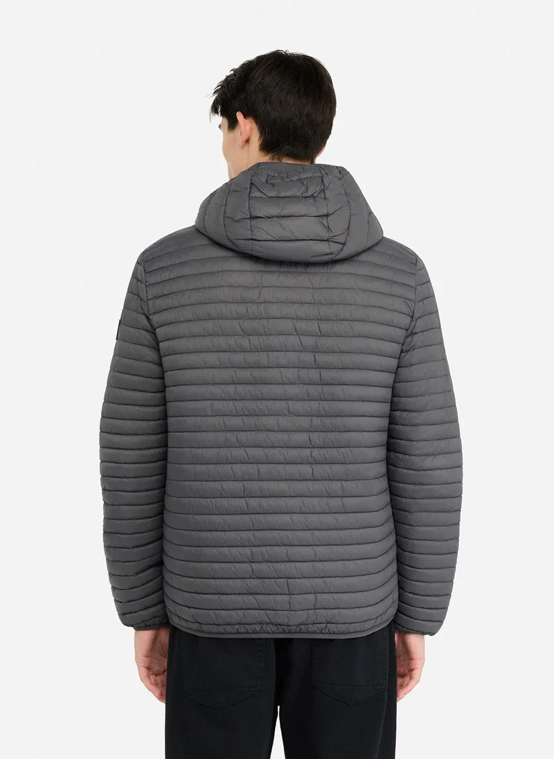 ليو جو جاكيت مبطن بغطاء رأس