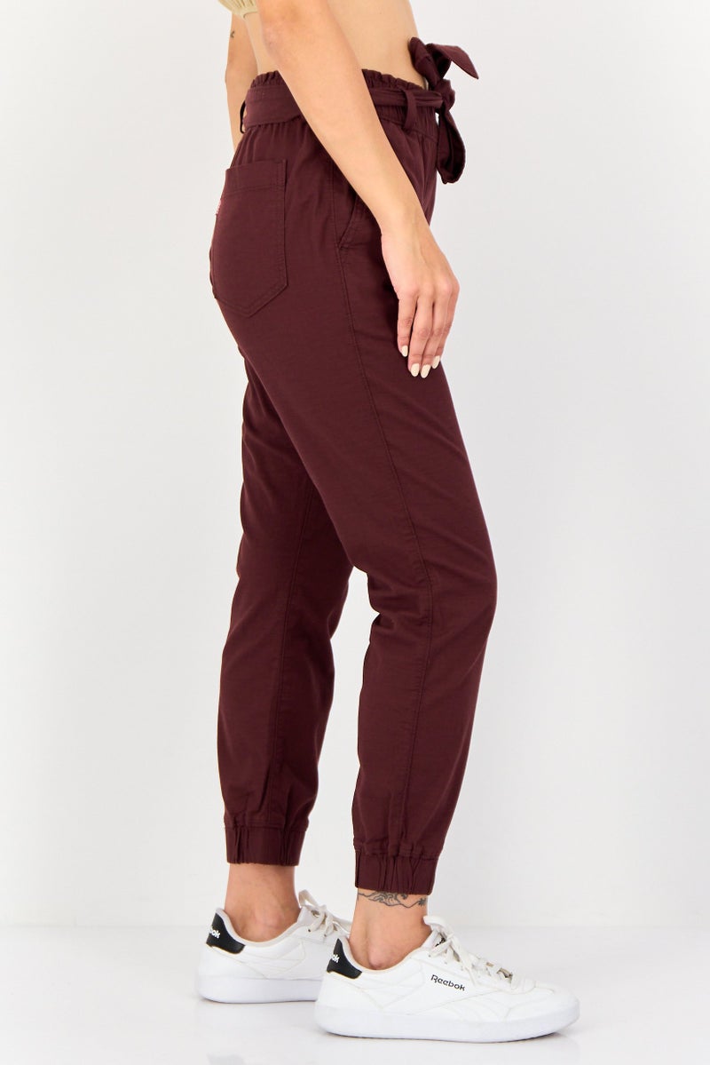 Levi's Women Belted Regular Fit Solid Jogger Pants, Pale Maroon - Image 3