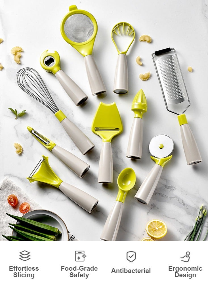 بيرفيي مجموعة أدوات الطهي الفاخرة 11 قطعة مع أواني من الفولاذ المقاوم للصدأ، أدوات أساسية للطهي أو الخبز تشمل قطاعة البيتزا، والخفاقة، والملعقة، والمبشرة، وفتاحة العلب، وقشارة الخضروات للمطبخ. - Image 4