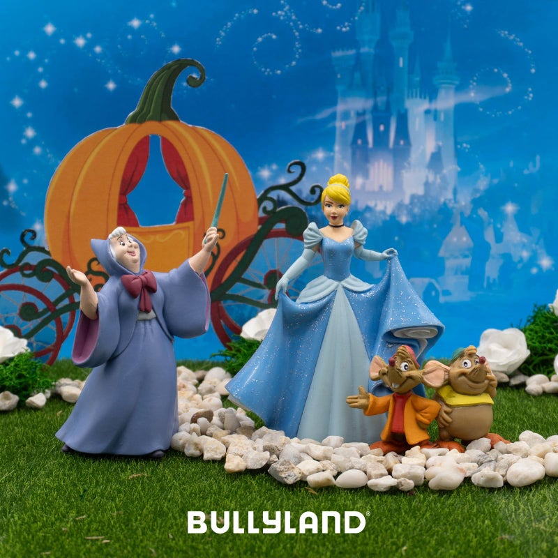 Bullyland Cinderella Action Figure, 4.13" - Image 3