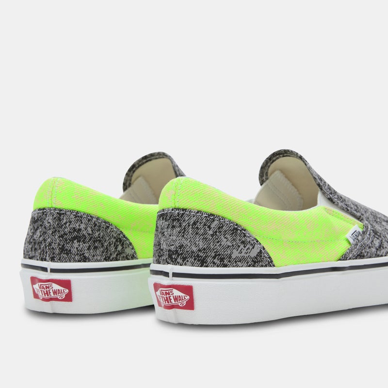 VANS Classic Unisex Slip-On Shoes - Image 5