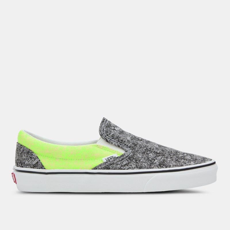 VANS Classic Unisex Slip-On Shoes - Image 1