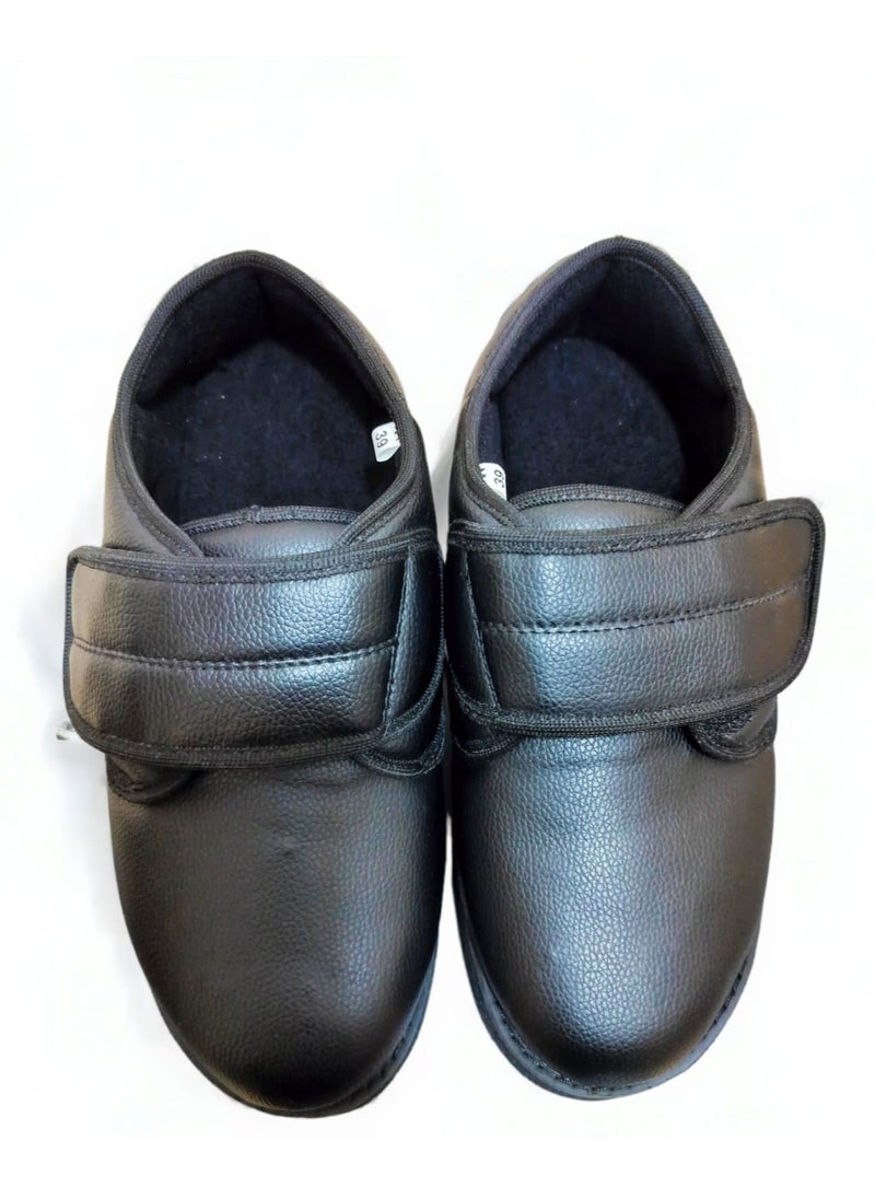 HT - Medical diabetic shoes for patients with diabetes and swollen feet - medical shoes for diabetics, size (43), black - Image 1