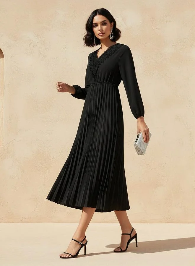 Splash FAV Pleated Midi Dress with Lace Detail