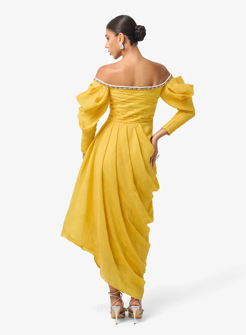 ثريدز باي اجوني فستان ماكسي بحافة غير متماثلة وياقة على شكل قلب