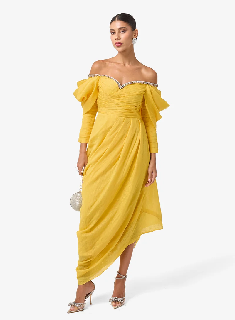 ثريدز باي اجوني فستان ماكسي بحافة غير متماثلة وياقة على شكل قلب