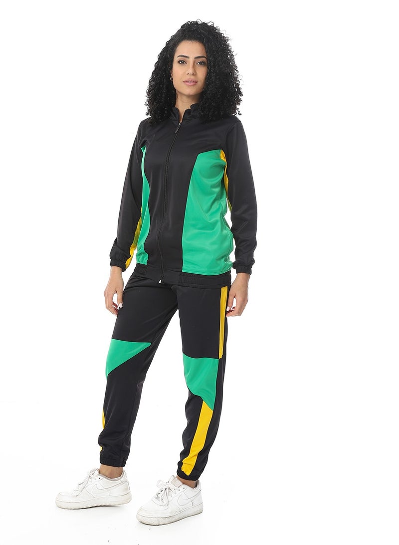 Caesar Women's two-piece sports tracksuit with a half neck and a zipper in the front  - Image 4