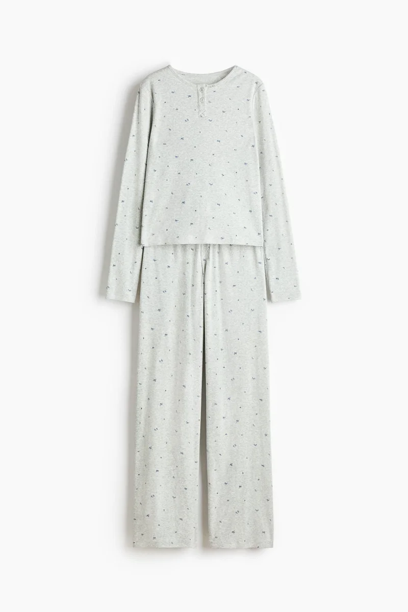 اتش اند ام بيجاما محبوكة بنمط بوانتيل