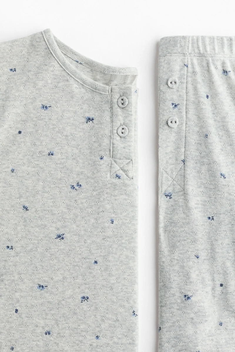 اتش اند ام بيجاما محبوكة بنمط بوانتيل