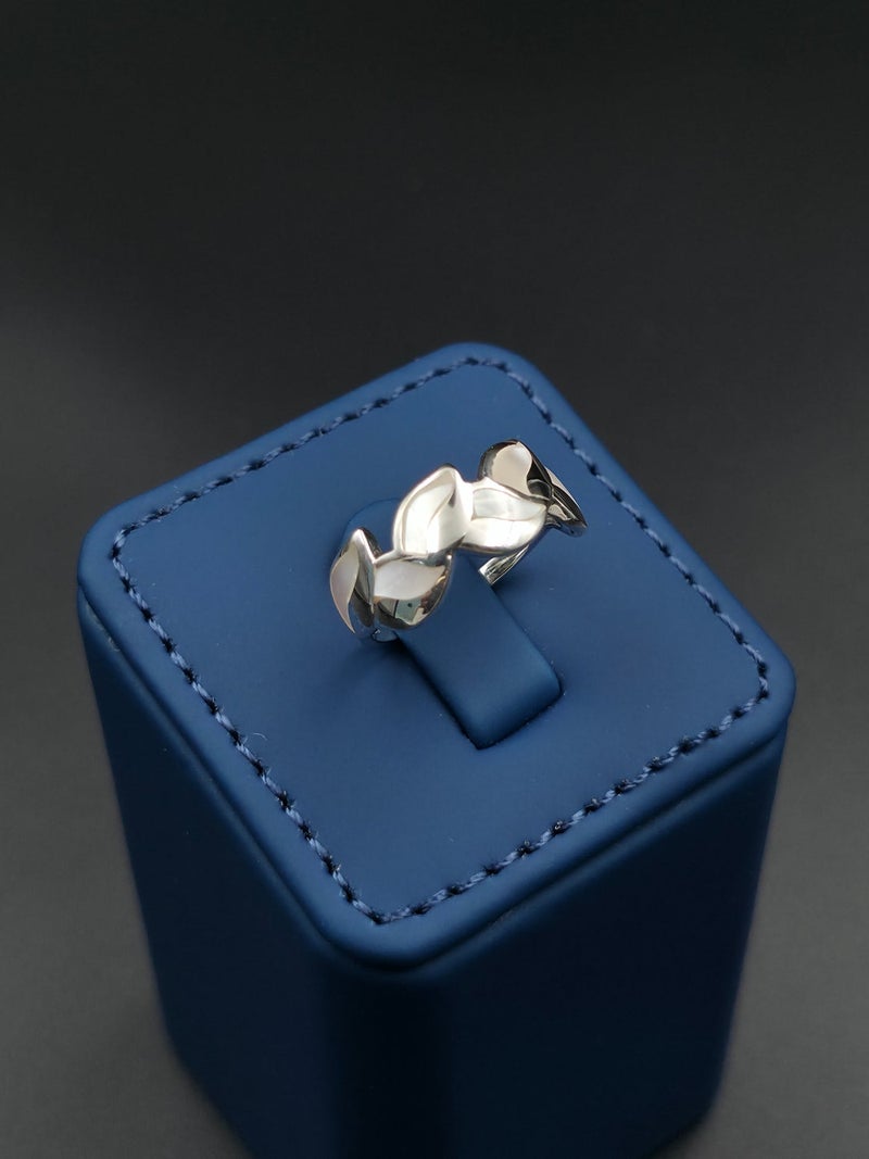 Kanira Premium 925 Sterling Silver Mother of Pearl Triple Petal Ring for Women | Elegant Floral Open Ring | Modern Designer Statement Jewelry | KANIRA - Image 3
