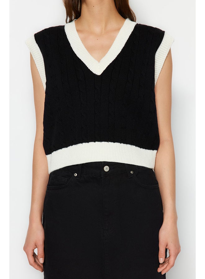 trendyol Regular Fit Sweater Vest  - Image 4