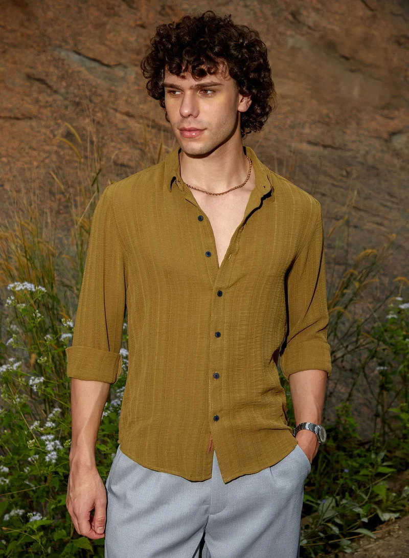 Campus Sutra Men's Olive Green Trough-Tactile Shirt