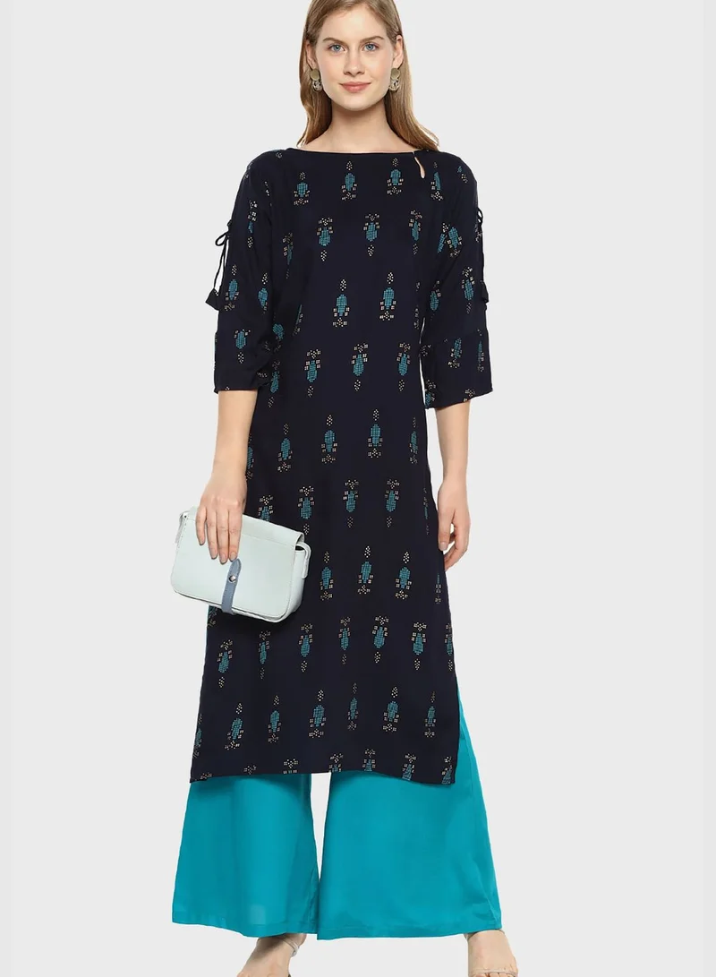 انستافاب طقم كورتي مطبع وبنطال