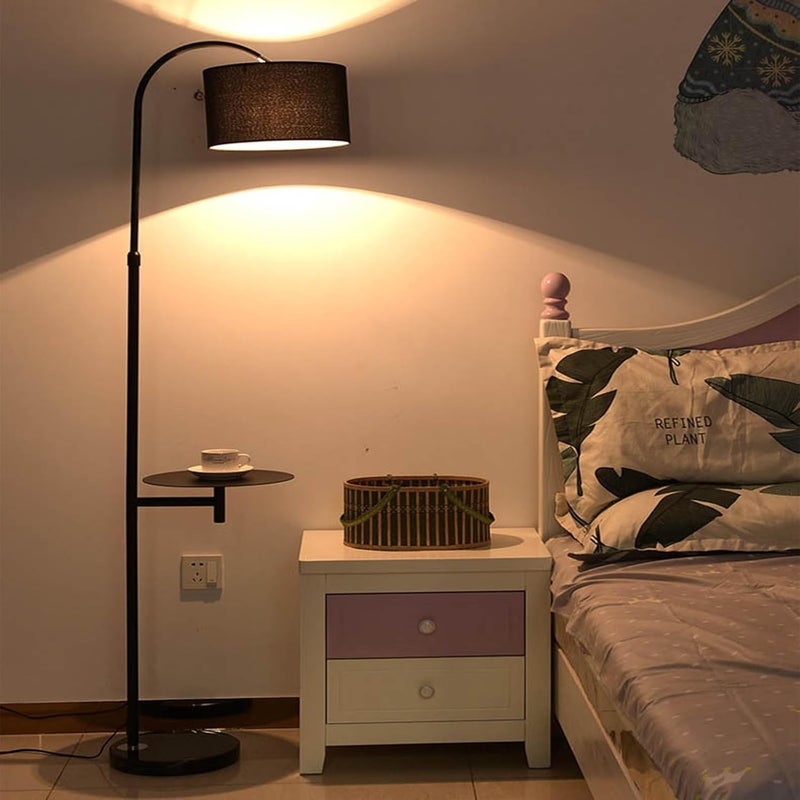 شاربدو مصباح أرضي مع أرفف طاولة، مصباح طاولة قهوة LED حديث إبداعي مع رف لغرفة المعيشة وغرفة النوم، مصباح عمودي قائم مع عاكس ضوء من القماش قابل للتعديل باللون الأسود - Image 2