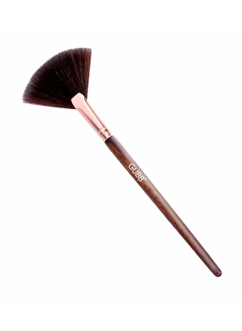 GUBB Synthetic Bristle Fan Brush Brown Professional Makeup Brush for Precise Highlighting, Contouring, and Blending Soft and Luxurious Bristles for Effortless Application - Image 1