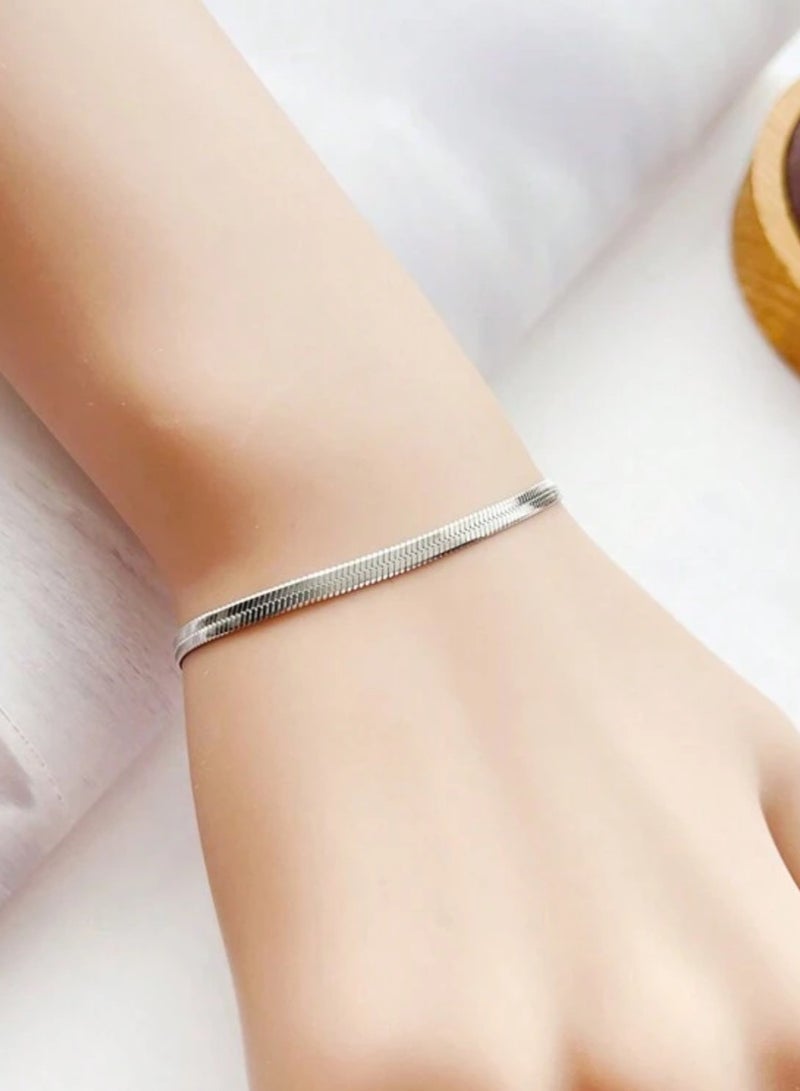 إيكوال اسوارة نسائية أنيقة من الاستانلس ستيل مطلية باللون الفضي - Image 5