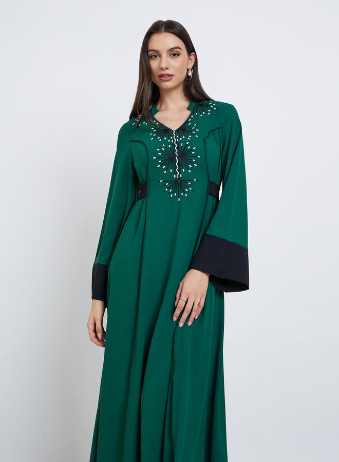 تايك تو فستان طويل بحافة واسعة وربطة خلفية وتطريز - Image 3