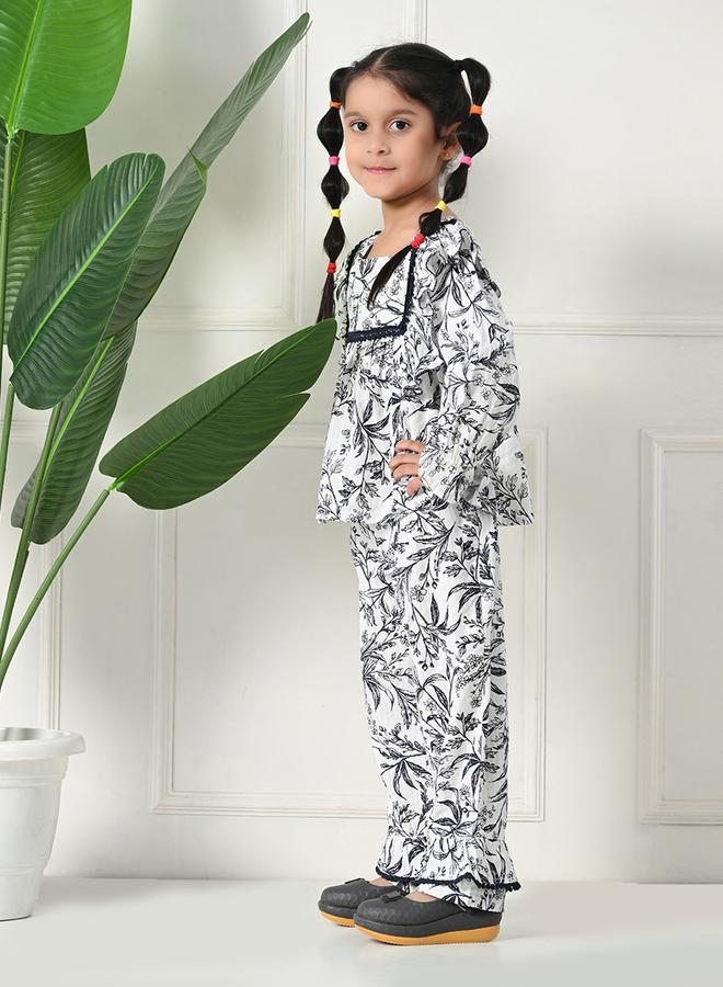 بيلا مودا طقم بيلا مودا بطبعة زهور وتفاصيل مكشكشة بلوزة وبنطلون - Image 4