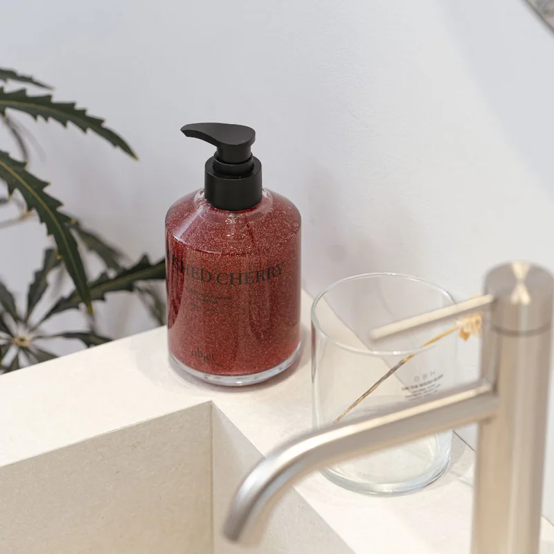Objet by Kundal Exfoliating Hand Wash Crushed Cherry 300 mL