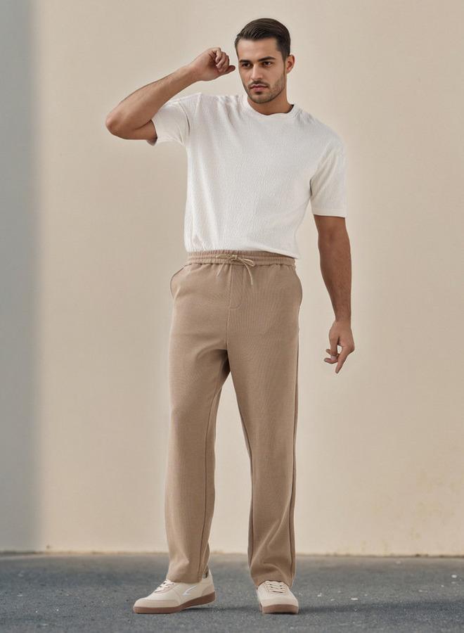 ايكونيك بنطلون كلاسيكي بقصة عادية مع رباط وجيوب - Image 2