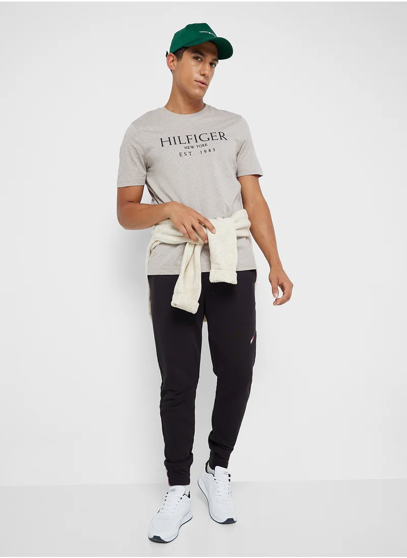 TOMMY HILFIGER Logo Crew Neck T-Shirt