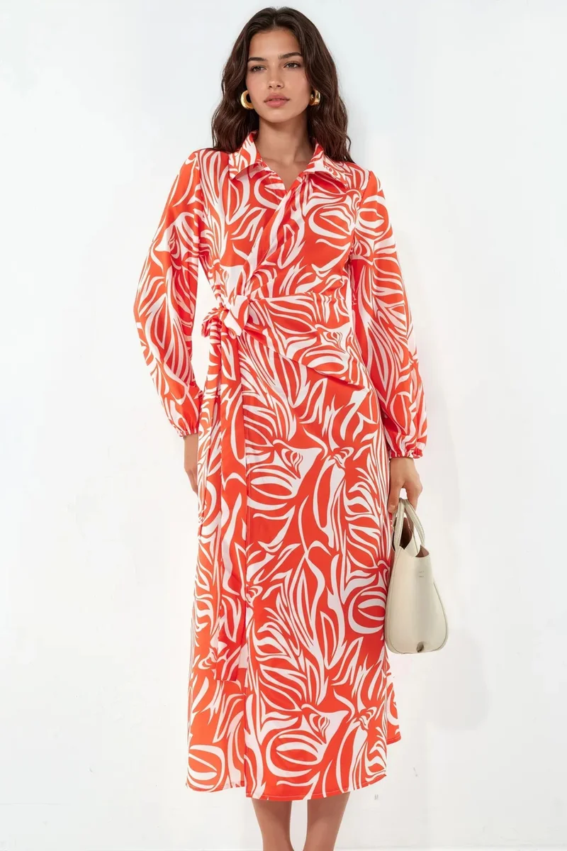 جينيفر Abstract Print Midi Wrap Dress