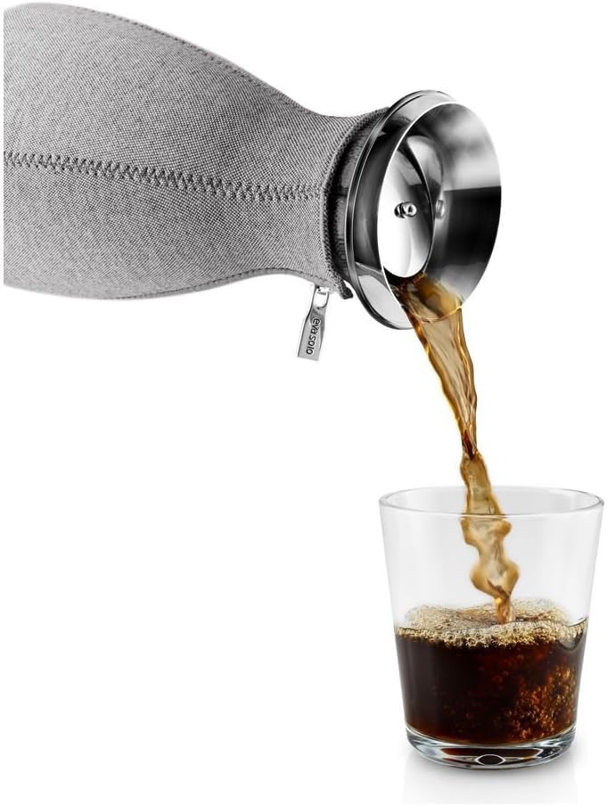 إيفا سولو صانعة القهوة Eva Solo CafeSolo بسعة 1.0 لتر من الزجاج مع غطاء أسود منسوج، صب بدون تسرب، غلاف عازل، تصميم إسكندنافي، آمنة للاستخدام في غسالة الصحون (رمادي داكن منسوج) - Image 3