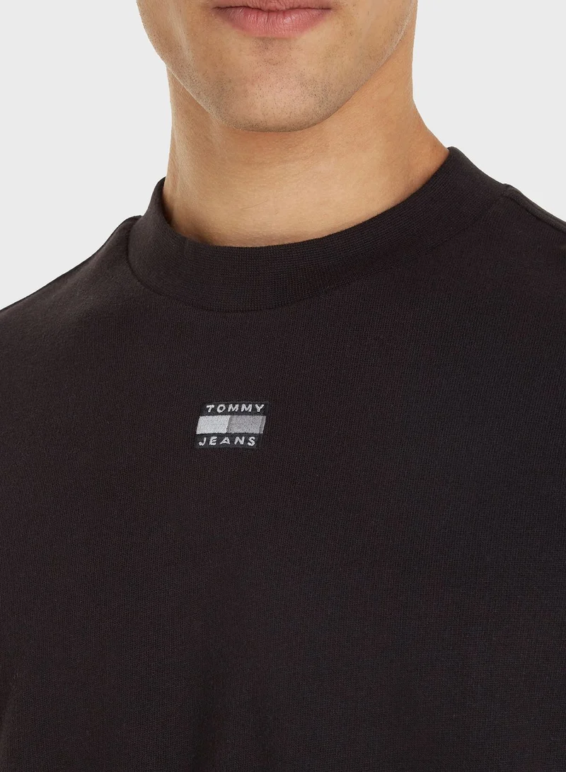 TOMMY JEANS Logo Crew Neck T-Shirt