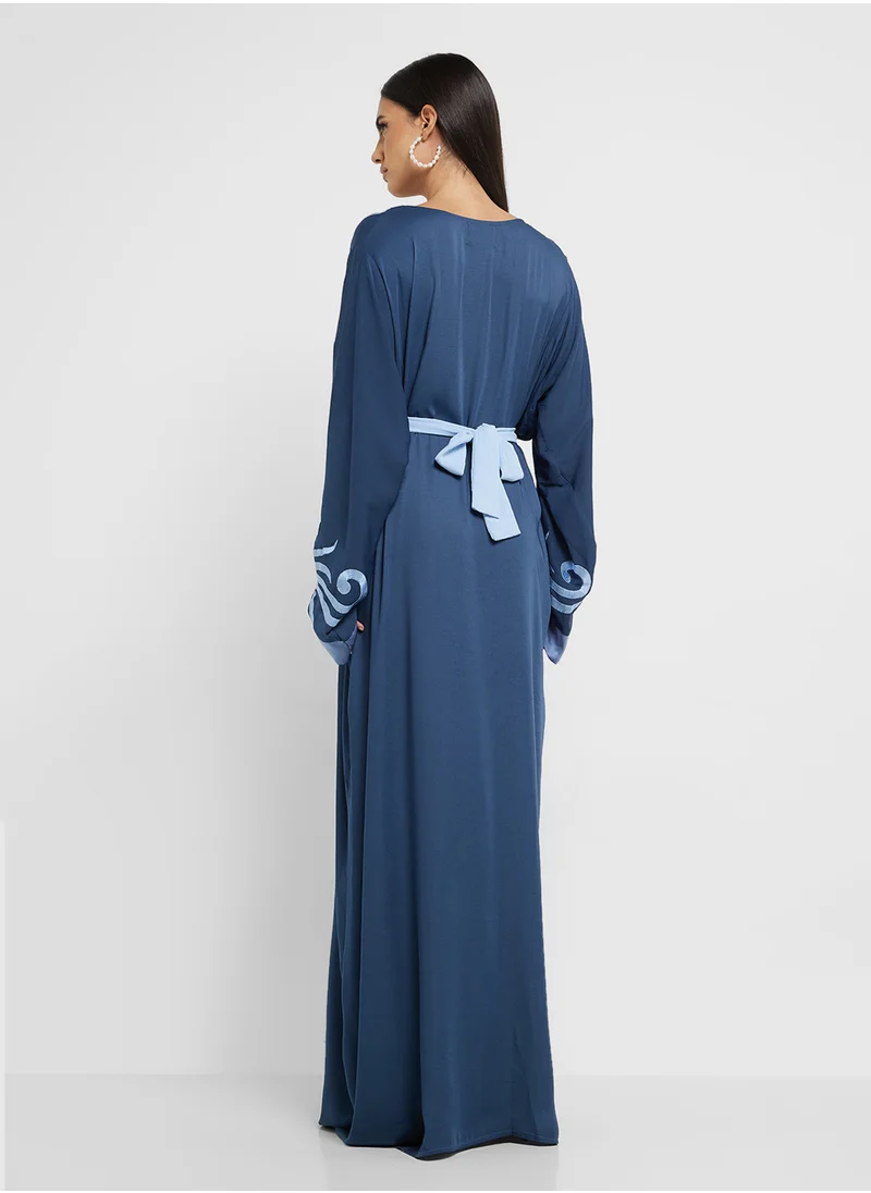 hayas closet Crew Neck Printed Abaya