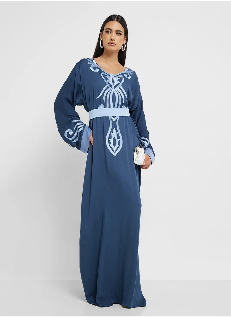 hayas closet Crew Neck Printed Abaya