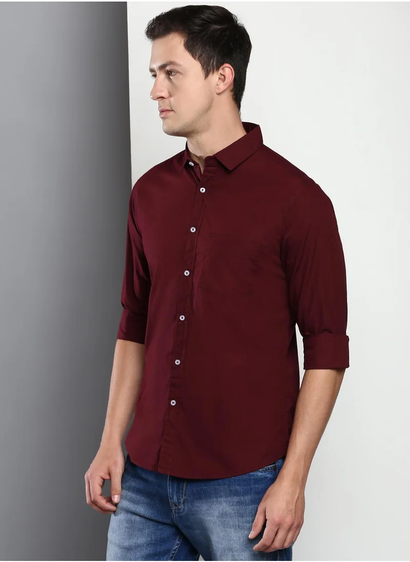 دينيس لينغو Men's Slim Fit Solid Maroon Casual Spread Collar Shirt - 100% Cotton