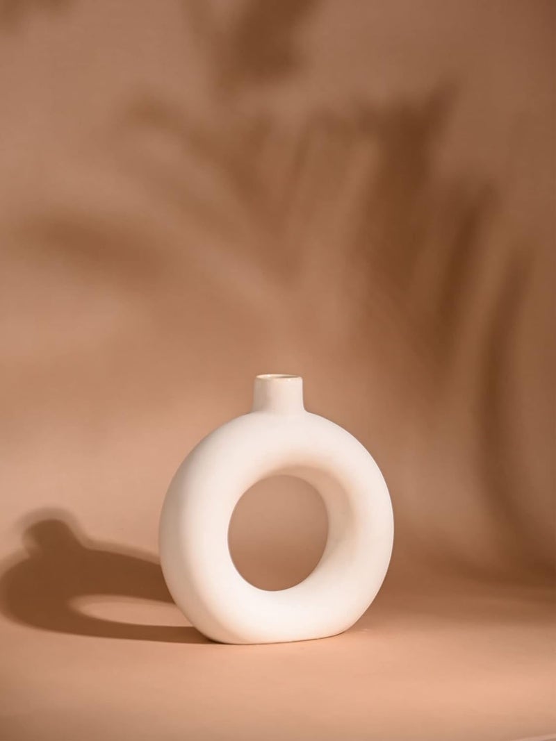 PUREZENTO Ceramic White Donut Vase 8 Inch Pack of 1 Decorative Donut Vase for Dried Flowers and Pampas Grass Vases for Modern Home Decor Living Room Office Decor Ideas - Image 2