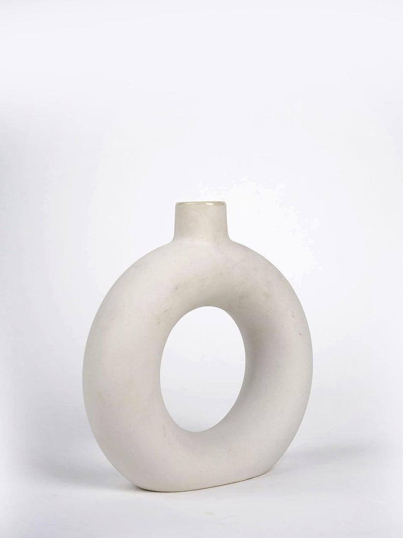PUREZENTO Ceramic White Donut Vase 8 Inch Pack of 1 Decorative Donut Vase for Dried Flowers and Pampas Grass Vases for Modern Home Decor Living Room Office Decor Ideas - Image 4
