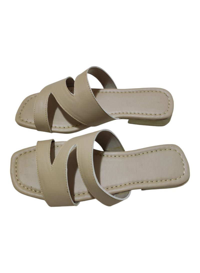 Karisma Flat Squared Toe Slippers With Three Strap Cut Design - Image 2